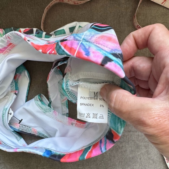 Tropical Green and white Fitness Outfit set Bra and Leggings Size Medium NWT New - Picture 14 of 16